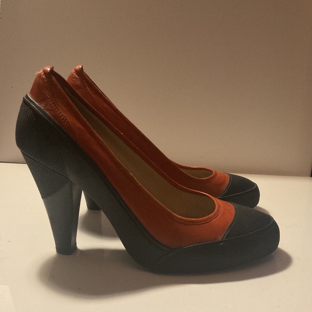 DKNY Shoes Heels Leather Waterproof Orange Black  Sz 9 Good used condition